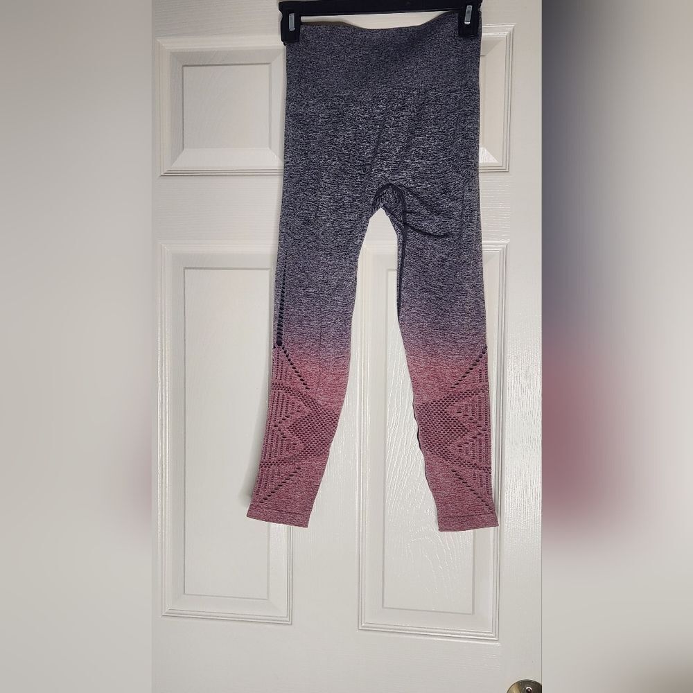 PINK VICTORIA’S SECRET SP Cool& Comfy Grey Dip Dye OmbréSeamless Women Leggings